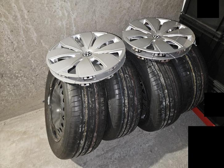 VW ID Buzz 18" stalen velgen + Hankook zomerbanden + doppen, Auto-onderdelen, Banden en Velgen, Velg(en), Zomerbanden, 18 inch