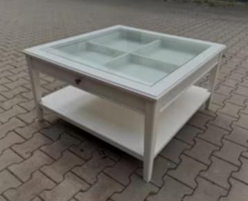 Table basse IKEA LIATORP beschikbaar voor biedingen