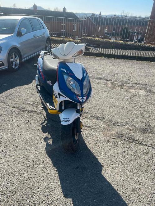 Scooter Classe A 2T à redémarrer, Fietsen en Brommers, Scooters | Overige merken, Gebruikt, Klasse A (25 km/u), Tweetakt, Ophalen