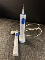 2 elektrische tandenborstels oral B, Elektronische apparatuur, Ophalen of Verzenden, Gebruikt, Mondverzorging