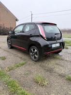 Toyota aygo automaat benzine 0485905657, Autos, Toyota, Euro 5, Achat, Entreprise, Éclairage LED