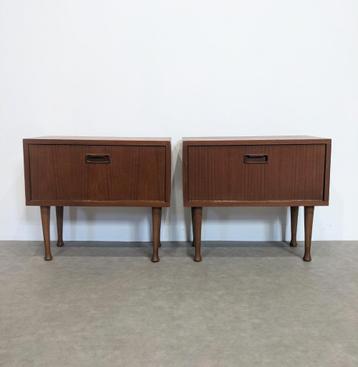  Vintage nachtkastje duo  beschikbaar voor biedingen