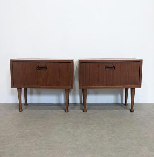 Vintage nachtkastje duo, Huis en Inrichting, Slaapkamer | Nachtkastjes, Ophalen