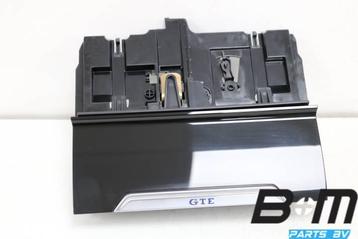 Opbergvak met koppel antenne VW Passat B8 Var. GTE 5G0980611 beschikbaar voor biedingen