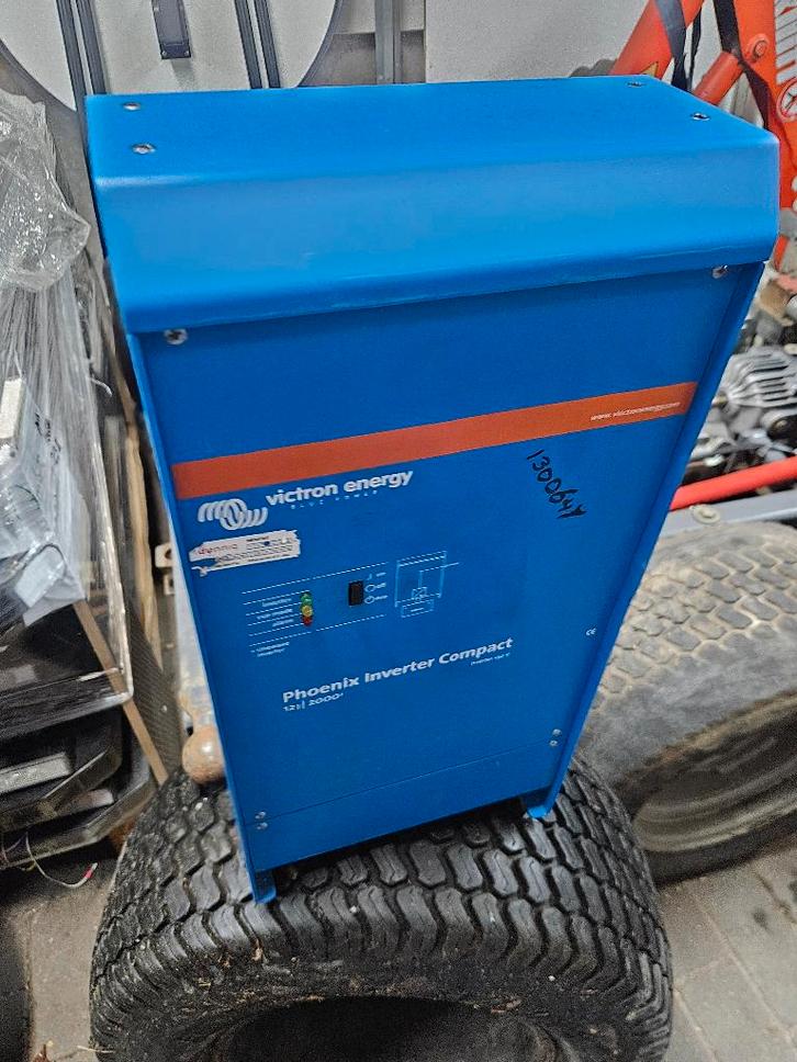 Victron energy Blue power 12/2000 watt omvormer, Watersport en Boten, Bootonderdelen, Zo goed als nieuw, Ophalen