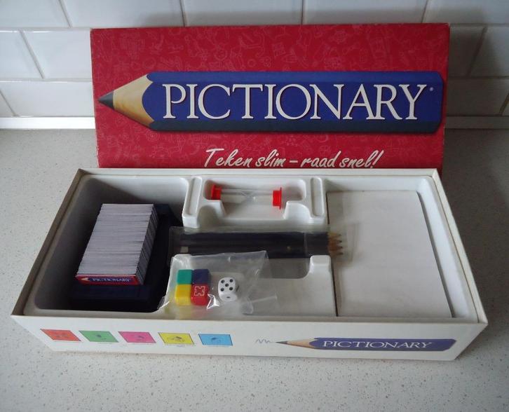 Nieuwe "Pictionary" van MB spellen in prima staat !, Hobby en Vrije tijd, Gezelschapsspellen | Overige, Zo goed als nieuw, Een of twee spelers