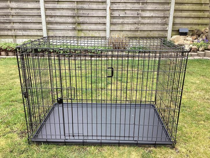 HONDENBENCH van het merk : M-PETS, Dieren en Toebehoren, Hondenbenches, Zo goed als nieuw, Ophalen