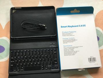 Smart Keyboard Case / Beschermhoes en toetsenbord voor Ipad beschikbaar voor biedingen