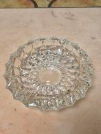 Prachtige vintage asbak of lege zakken in gebeiteld glas., Ophalen
