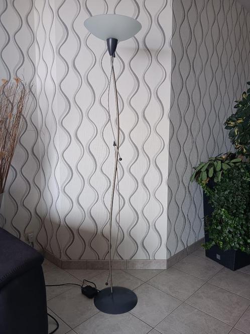 Staanlamp dimbaar, Huis en Inrichting, Lampen | Vloerlampen, Zo goed als nieuw, 150 tot 200 cm, Glas, Metaal, Ophalen