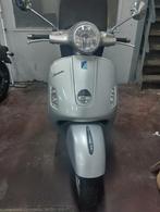 Vespa 125 cc schuurvondst weinig km erop, Ophalen of Verzenden, Zo goed als nieuw