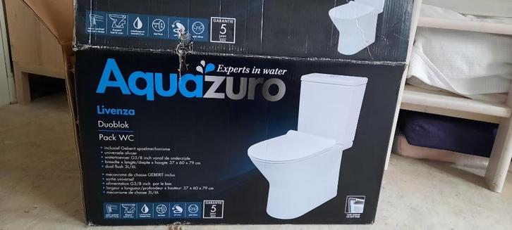 Nieuw Aquazuro WC, Doe-het-zelf en Bouw, Sanitair, Nieuw, Toilet, Ophalen