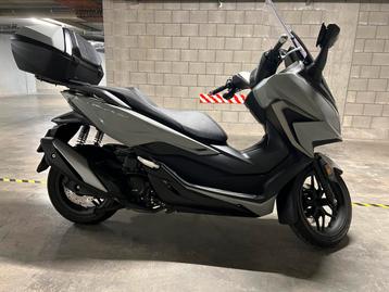Honda scooter Forza 350cc, 350 cm³, Scooter, Particulier, 12 à 35 kW