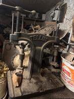 Lot Cordonnier Ancien : Presse TELLUS + Enclume Pied de Fer, Enlèvement
