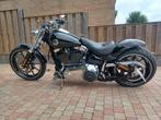 Harley-davidson breakout (bj 2015) in top staat, Motoren, 2 cilinders, 1690 cc, Chopper, Particulier