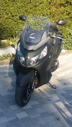Moto, 1 cylindre, 600 cm³, Scooter, Particulier
