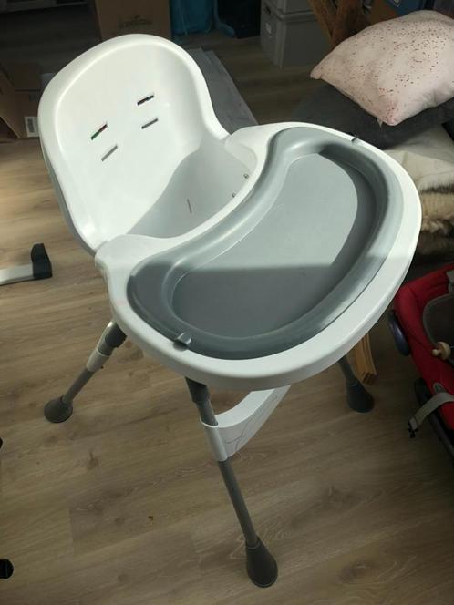 Topmark Jess kinderstoel (zonder bekleding), Kinderen en Baby's, Kinderstoelen, Gebruikt, Inklapstoel, Aanschuifbaar, Afneembaar eetblad