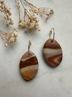 Zelfgemaakte oorbellen, Handtassen en Accessoires, Oorbellen, Overige materialen, Hangers, Bruin, Nieuw