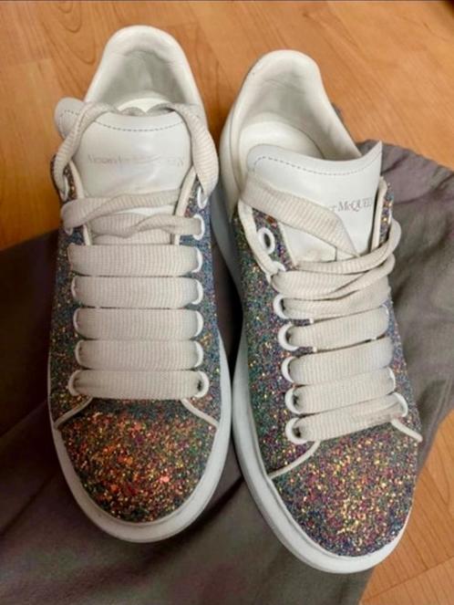 Baskets Alexander McQueen édition limitée authentiques, Kleding | Dames, Schoenen, Zo goed als nieuw, Wit, Ophalen