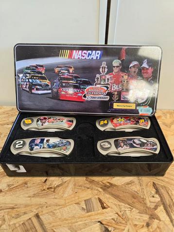 Nascar zakmes set beschikbaar voor biedingen