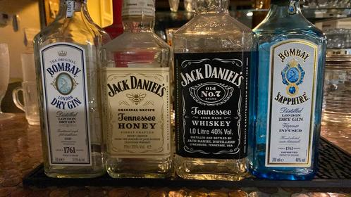 Lege flessen Jack Daniels gin Bombay wit en blauw etc gin, Verzamelen, Merken en Reclamevoorwerpen, Zo goed als nieuw, Verpakking