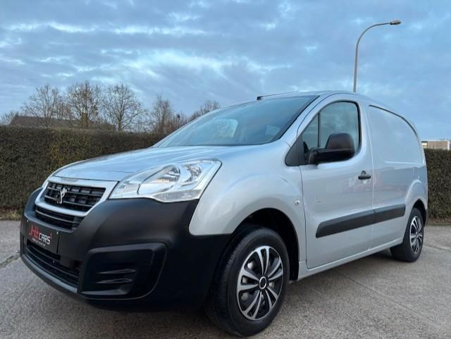 Partner 1.6BENZINE*3/2018*46000KM! AIRCO/CC/3ZIT/SENSORS!, Autos, Peugeot, Entreprise, Achat, Partner, ABS, Airbags, Air conditionné