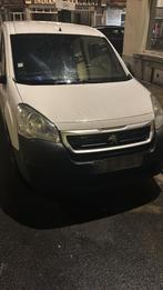 Peujoet partner 1.6 hdi 100ch 2017 airco 5950 eur, Auto's, Peugeot, 1600 cc, Wit, Adaptieve lichten, Particulier