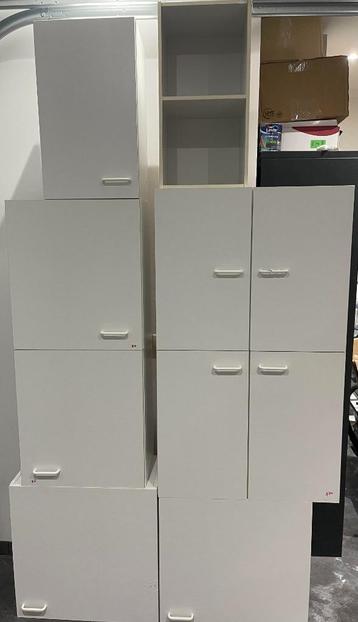 Set nieuwe wandkasten van hoge kwaliteit (niet IKEA, niet Ma, Ophalen