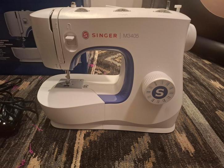 Machine à coudre Singer M3405 + garantie + housse, Hobby & Loisirs créatifs, Machines à coudre & Accessoires, Machine à coudre