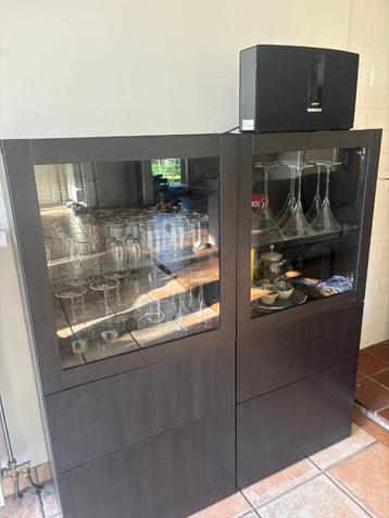 Buffetkast beschikbaar voor biedingen