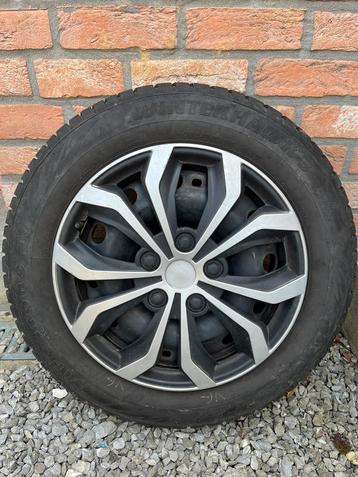 Opel 4 roues avec pneus hiver + enjoliveurs, 15 pouces, Pneus hiver, 185 mm, Pneu(s)