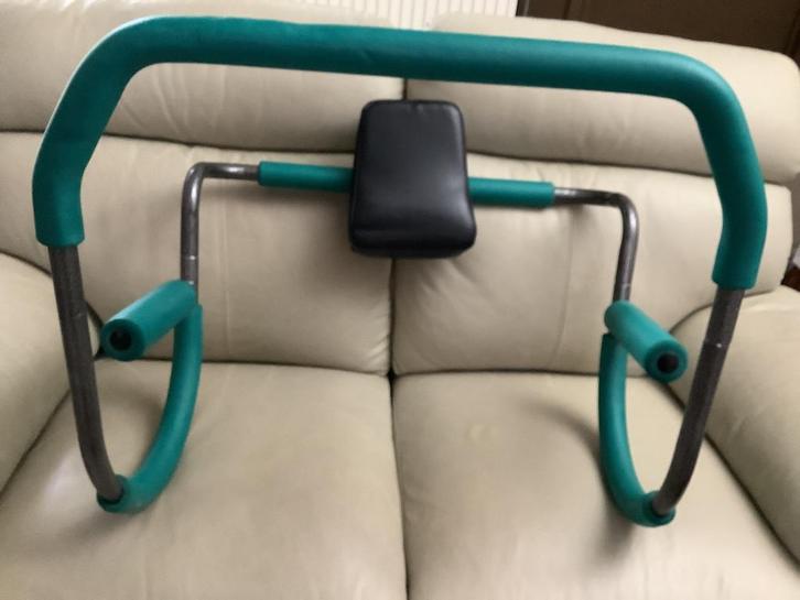 Buikspier trainer, Sport en Fitness, Fitnessmaterialen, Zo goed als nieuw, Ophalen