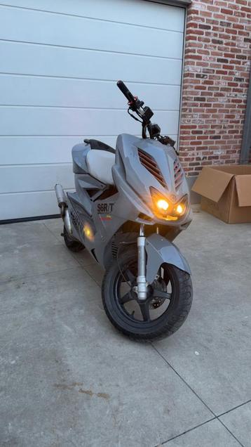 Yamaha aerox, Aerox, Enlèvement, Deux-temps, Classe A (25 km/h)
