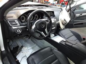 Mercedes E class 207 airbagset 2013 beschikbaar voor biedingen