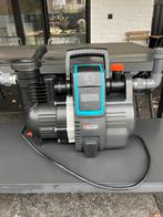 Zelfaanzuigende pomp Gardena Husqvarna, Tuin en Terras, Ophalen, Zo goed als nieuw, Elektrisch, Besproeiingspomp