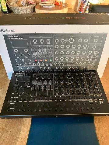 Roland SH-4d, Musique & Instruments, Enlèvement, Comme neuf, Roland