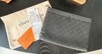 Louis Vuitton zakelijke pouchet., Handtassen en Accessoires, Portemonnees, Ophalen of Verzenden, Zo goed als nieuw