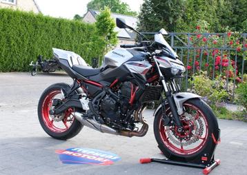 Kawasaki Z650 Sport Phantom Silver A2 vol vermogen  beschikbaar voor biedingen
