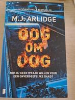Thriller MJ Arlidge "Oog om oog", Ophalen of Verzenden, Zo goed als nieuw, M.J. Arlidge
