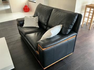 2 Canapés, un de 3 places  et un de 2 places  Cuir Noir beschikbaar voor biedingen