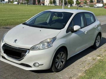 Peugeot 208 active pack 85 000km 82cv 2014 beschikbaar voor biedingen