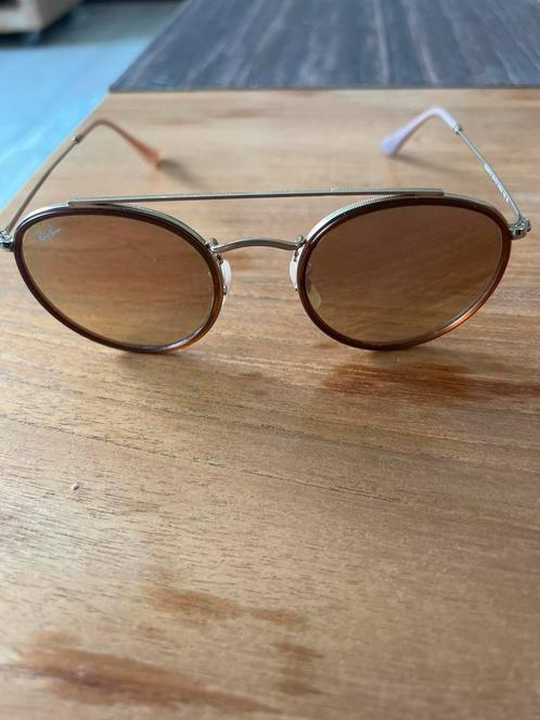 Ray Ban zonnebril origineel dames gespiegeld glad, Handtassen en Accessoires, Zonnebrillen en Brillen | Dames, Nieuw, Bril, Ophalen of Verzenden