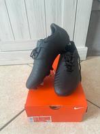Voetbalschoenen, Sport en Fitness, Voetbal, Ophalen, Zo goed als nieuw
