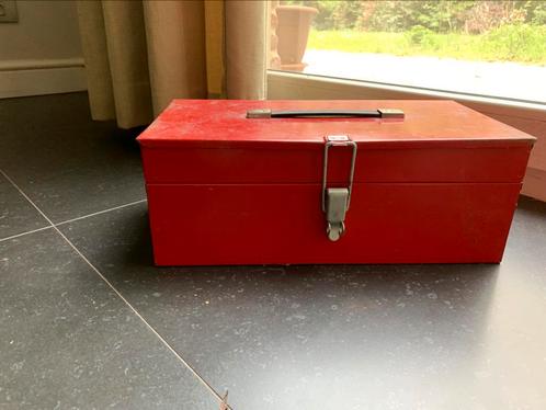 Rode Metalen gereedschapskist met twee compartimenten, Doe-het-zelf en Bouw, Gereedschapskisten, Gebruikt, Ophalen of Verzenden