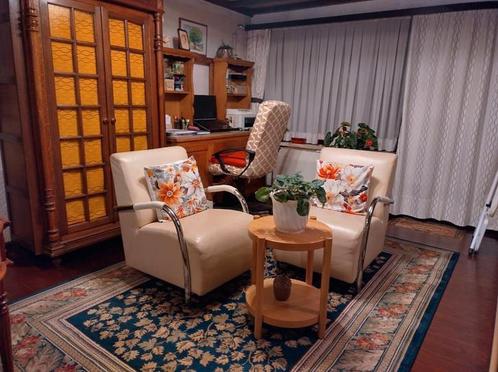 2 beige leder zetels, + 1 voetenbank, Huis en Inrichting, Zetels | Zetels, Zo goed als nieuw, Eenpersoons, Leer, Metaal, Ophalen