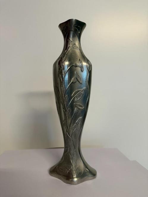 Tinnen vaas, gesigneerde art nouveau-inspiratie, Antiek en Kunst, Antiek | Vazen, Ophalen of Verzenden