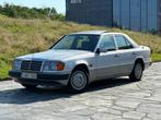 Mercedes 200d w124 oldtimer perfecte staat 1 ste eigenaar, Particulier, Achat