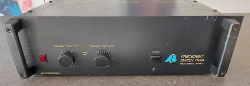 AB International Precedent Series 1100A Power Amp, Audio, Tv en Foto, Versterkers en Ontvangers, Gebruikt, Stereo, 120 watt of meer