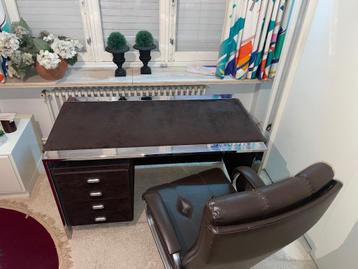 Bureau velours metaal beschikbaar voor biedingen