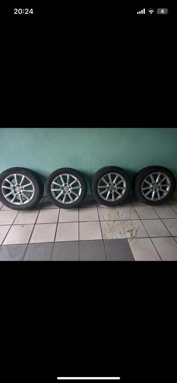 Aluminium velgen met band 205/55 R16 beschikbaar voor biedingen